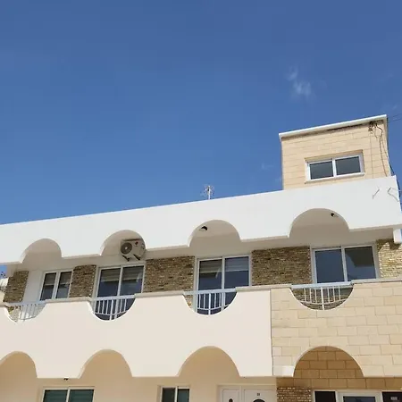 Kafkalia Sea Breeze Feriehus Larnaca