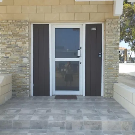 Kafkalia Sea Breeze Feriehus Larnaca