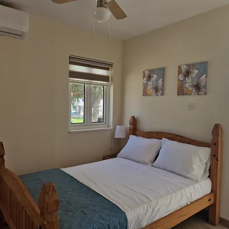Vakantiehuis Kafkalia Sea Breeze Larnaca