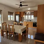 Kafkalia Sea Breeze Case de vacanță